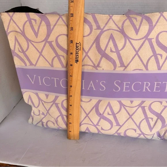Victoria's Secret Purple and Beige Tote Bag  Lavender & Vanilla - Picture 5 of 7